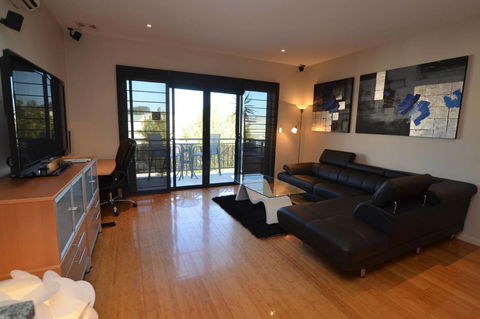 The Arcadia Apartment - Hotel VIC 3