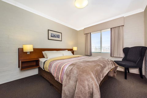 Subiaco Village 18 - Hotel VIC 14