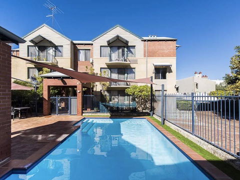 Subiaco Village 18 - Hotel VIC 21