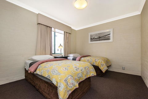 Subiaco Village 18 - Hotel VIC 10