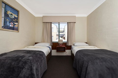 Subiaco Village 18 - Hotel VIC 16