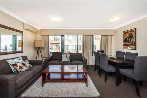 Subiaco Village 18 - Hotel VIC 0