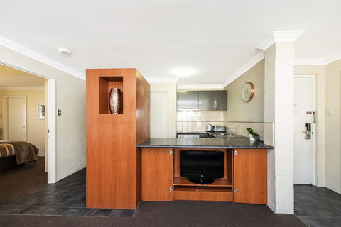 Subiaco Village 18 - Hotel VIC 7