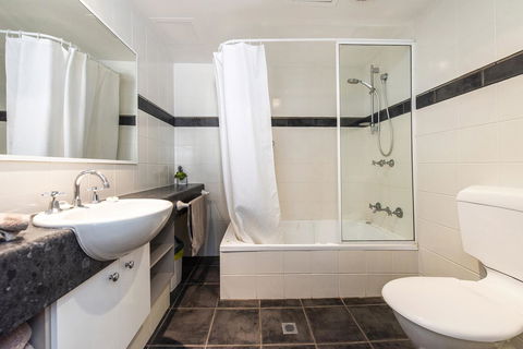 Subiaco Village 18 - Hotel VIC 18