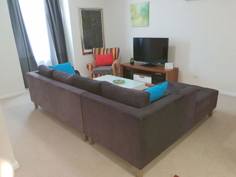 Superb 2 BR East Perth Riverside Apartment Location Comfort And Space 45 - Hotel VIC 0