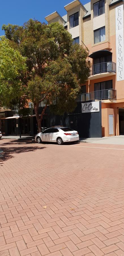 Superb 2 BR East Perth Riverside Apartment Location Comfort And Space 45 - Hotel VIC 1