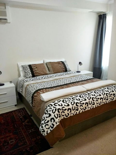 Superb 2 BR East Perth Riverside Apartment Location Comfort And Space 45 - Hotel VIC 13