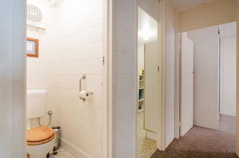 Retro Central Claremont Oasis - Hotel VIC 9