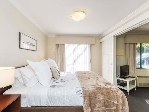 Subiaco Village 28 - Hotel VIC 7