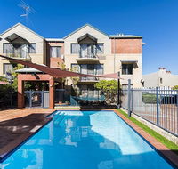 Subiaco Village 28 - Hotel VIC