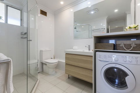 Cottesloe Beach Pines Apartment - Hotel VIC 10
