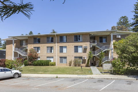 Cottesloe Beach Pines Apartment - Hotel VIC 12