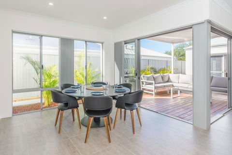Karrinyup Waters Luxury House Rental - Hotel VIC 0