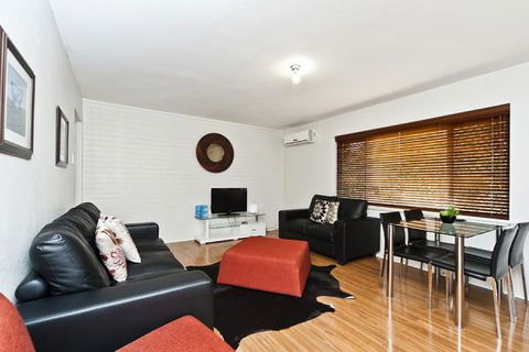Lucy's House - Hotel VIC 3