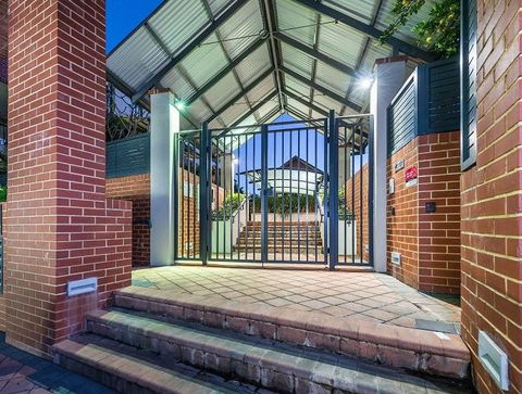 Subiaco Emporium Apartment - Hotel VIC 6