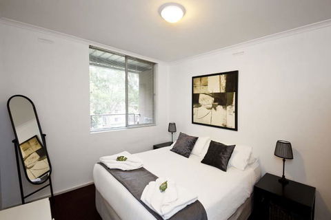 Cunningham Terrace 8 - Hotel VIC 1