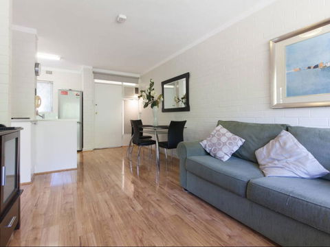 Rosalie In Shenton Park - Hotel VIC 6