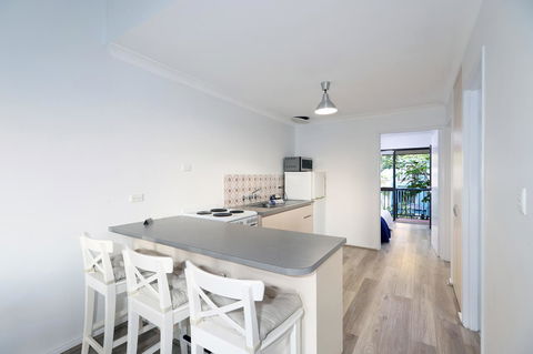 West Beach Lagoon 221 - Stylish Apartment! - Hotel VIC 7