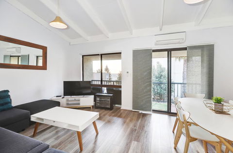West Beach Lagoon 221 - Stylish Apartment! - Hotel VIC 11