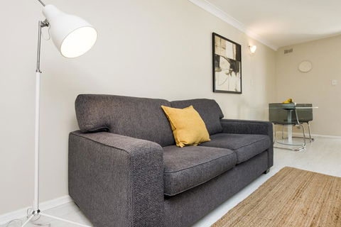 Townshend Rd - Hotel VIC 40