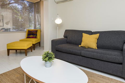 Townshend Rd - Hotel VIC 37