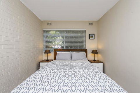 Townshend Rd - Hotel VIC 21