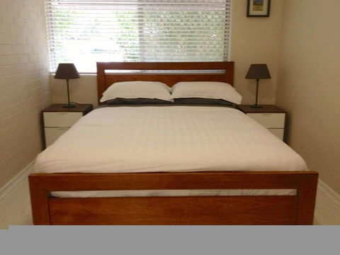 Townshend Rd - Hotel VIC 17