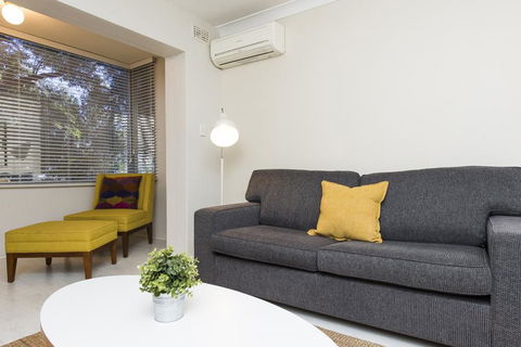 Townshend Rd - Hotel VIC 35
