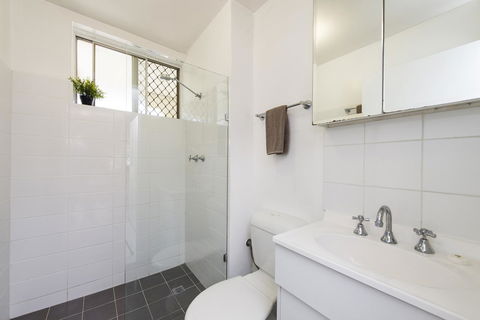 Townshend Rd - Hotel VIC 24