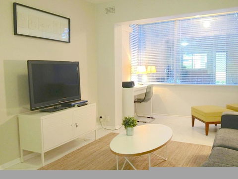 Townshend Rd - Hotel VIC 8
