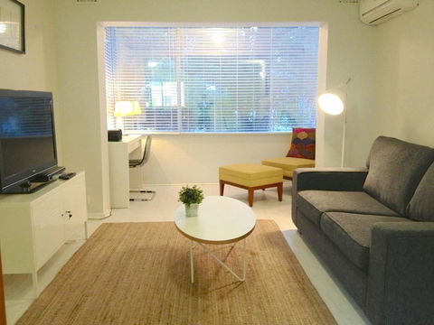 Townshend Rd - Hotel VIC 10