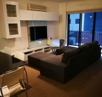 Superb 2 BR East Perth Apartment Location Comfort Space 1 - Hotel VIC