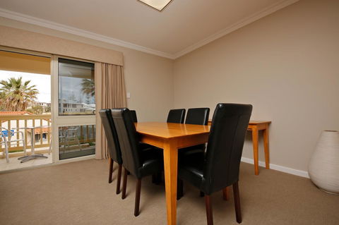 The Marina Hotel - Mindarie - Hotel VIC 11