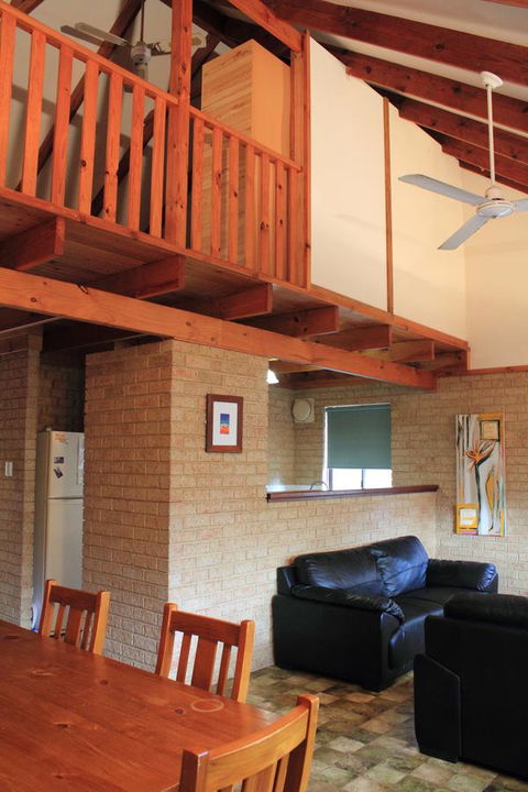 Kestrel Chalets - Hotel VIC 16