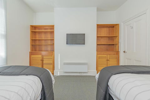 4 Bedroom House - Hobart CBD - Free Parking - Free WIFI - Hotel VIC 15