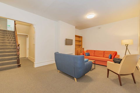4 Bedroom House - Hobart CBD - Free Parking - Free WIFI - Hotel VIC 6