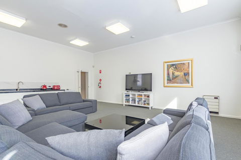 4 Bedroom House - Hobart CBD - Free Parking - Free WIFI - Hotel VIC 12