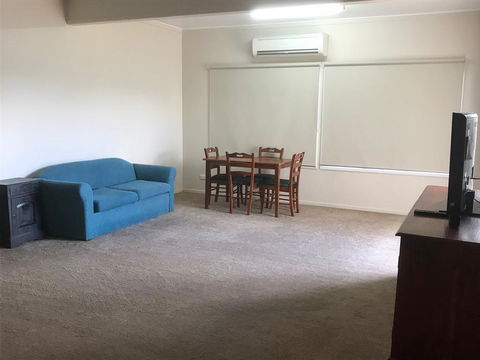 O'Shea's Royal Hotel - Hotel VIC 1