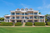 Book Belgian Gardens Accommodation Vacations Hotel VIC Hotel VIC
