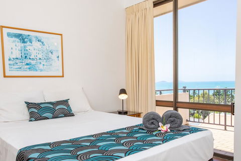 OCEAN VIEWS 10 - Hotel VIC 0