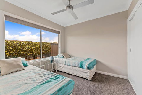 Ontario Way 1 Burrill Lake - Hotel VIC 2