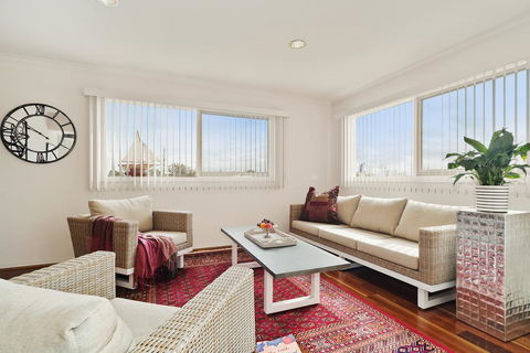 Ourania Luxury Bed And Breakfast Sleeps 7 - Hotel VIC 2