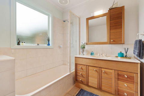 Ourania Luxury Bed And Breakfast Sleeps 7 - Hotel VIC 1