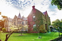 Book Keilor Accommodation Vacations Hotel VIC Hotel VIC