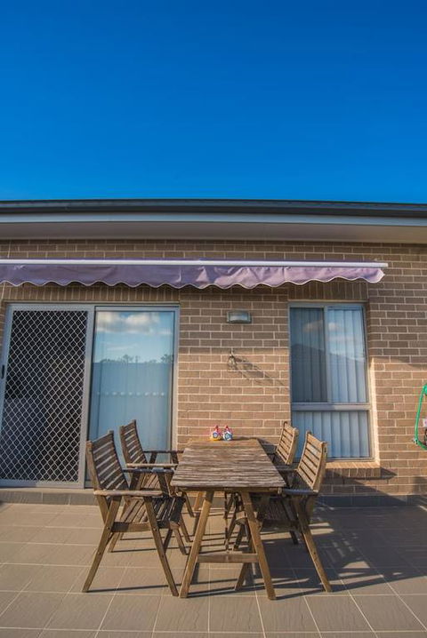 PEACEFUL 2Kingbed RootyHill Townhouse Near Station - Hotel VIC 3