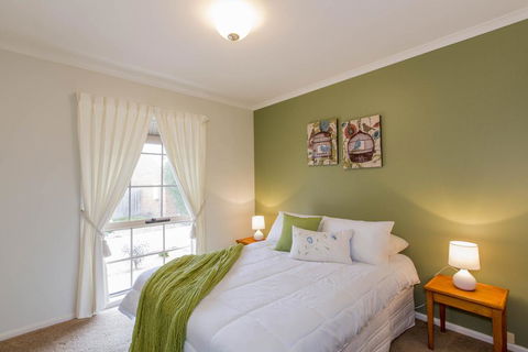 PERFECT ON PYMBLE AVE - Hotel VIC 1