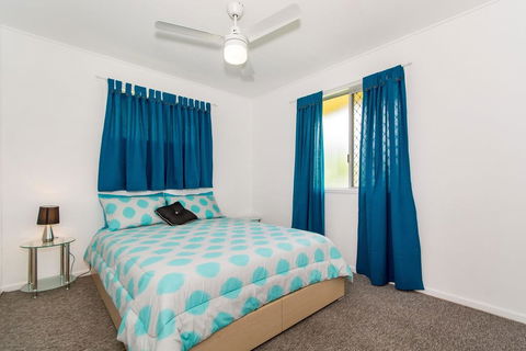 Pet Friendly Cutie - Bonham St, Bongaree - Hotel VIC 3