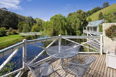 PLUM TREE STUDIO - Couples Lakeside Spa Retreat - Hotel VIC 1