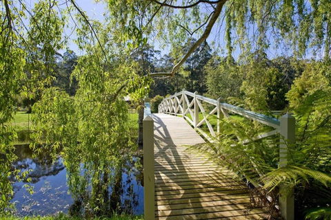 PLUM TREE STUDIO - Couples Lakeside Spa Retreat - Hotel VIC 2