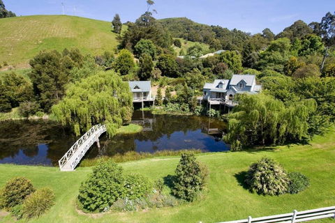 PLUM TREE STUDIO - Couples Lakeside Spa Retreat - Hotel VIC 3